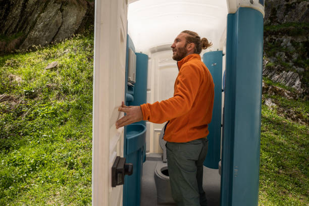 Best Porta potty rental near me  in Moraine, OH